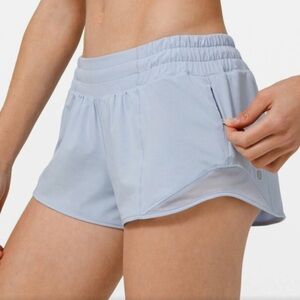 LULULEMON 2.5 IN POWDER BLUE SIZE 2 shorts